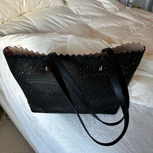 Brand new tote